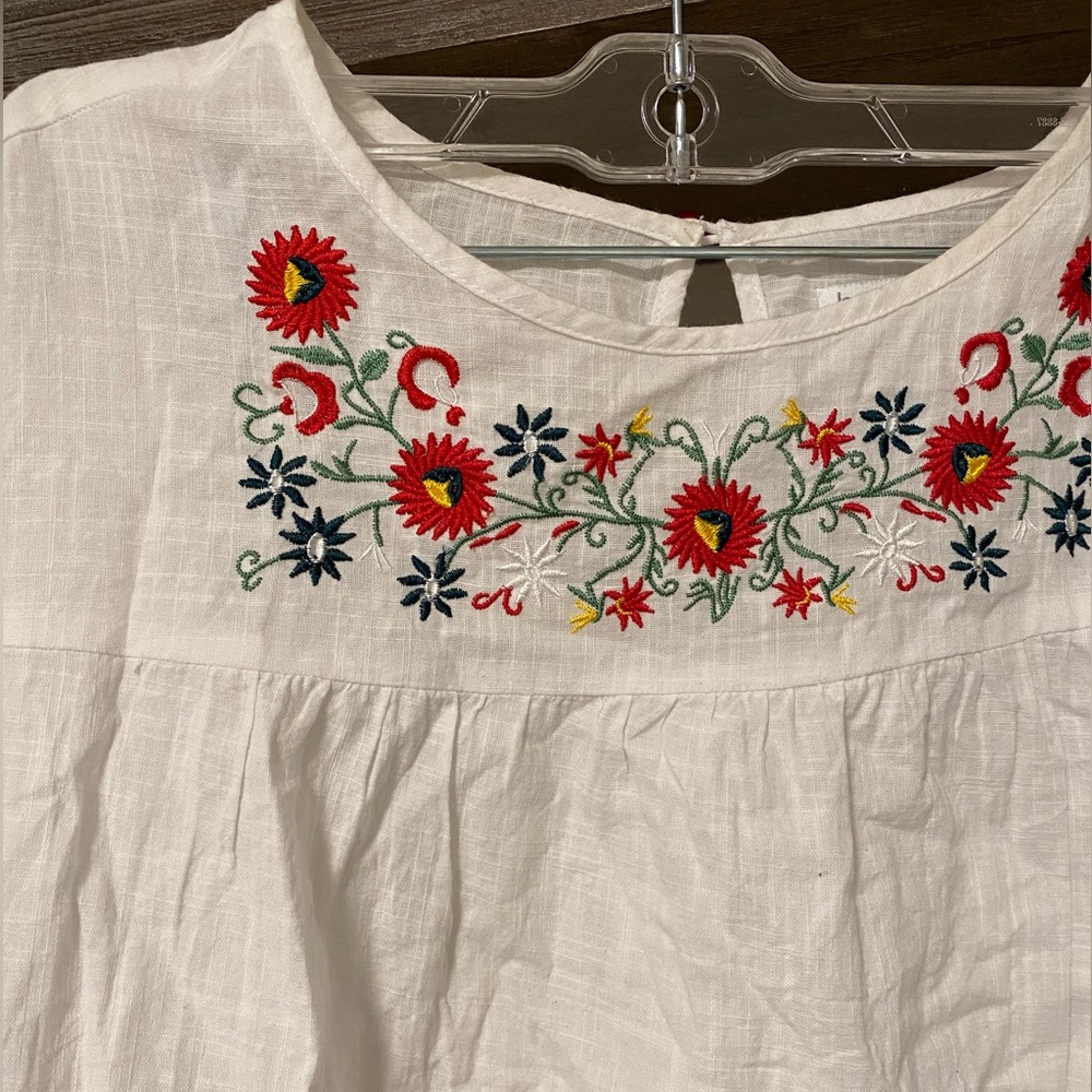 Embroidered Top - Picture 2 of 2
